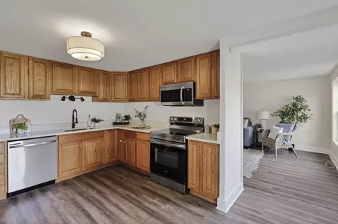 Kitchen - 101 Circle Dr, Baltimore, OH 43105 photo 2 of 5