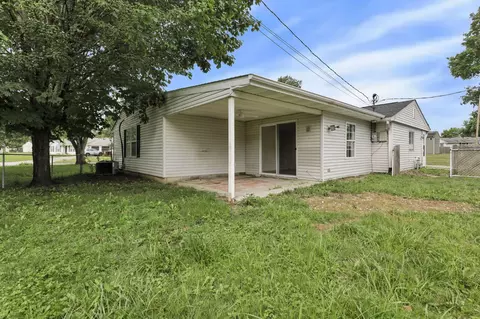 Exterior - 101 Circle Dr, Baltimore, OH 43105 photo 4 of 5