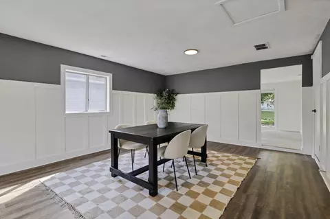 Dining - 101 Circle Dr, Baltimore, OH 43105 photo 1 of 5