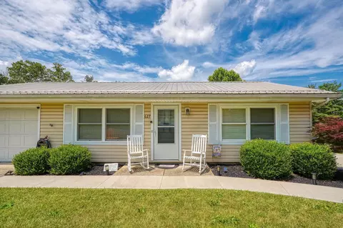 Exterior - 627 Harris St, Jackson, OH 45640 photo 2 of 11