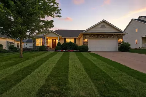 18 Wildflower Dr, Centerburg, OH 43011