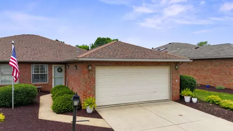 6 Wedgewood Dr, Willard, OH 44890