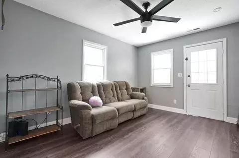 518 Yates St, Williamsport, OH 43164