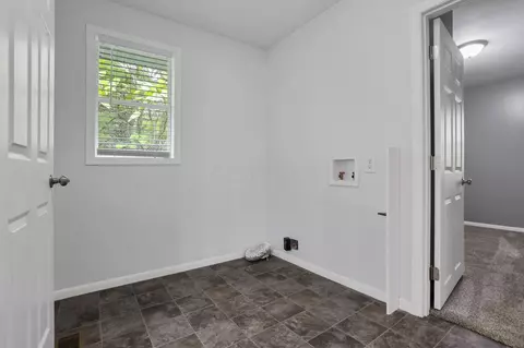108 Wells St, Corning, OH 43730 photo 20