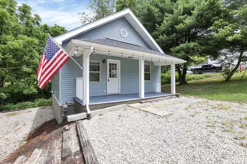 108 Wells St, Corning, OH 43730 photo 6