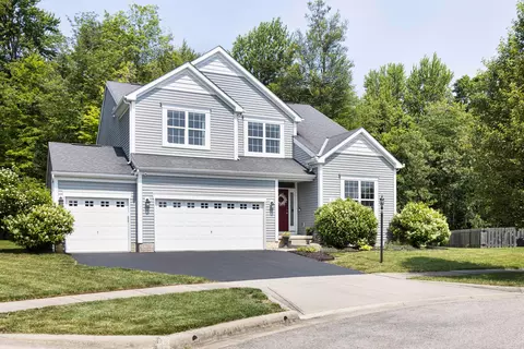 32 Mandolin Ct, Etna, OH 43062