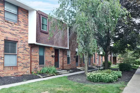 1820 Willoway Cir S, Columbus, OH 43220
