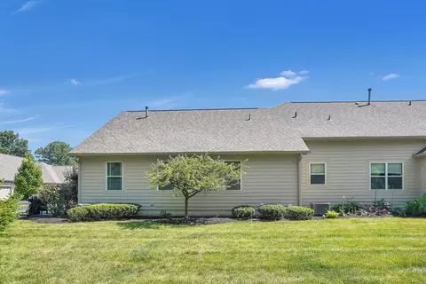 Exterior - 4887 Rays Cir, Dublin, OH 43016 photo 5 of 6