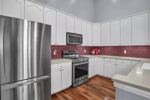 Kitchen - 4887 Rays Cir, Dublin, OH 43016 photo 1 of 3