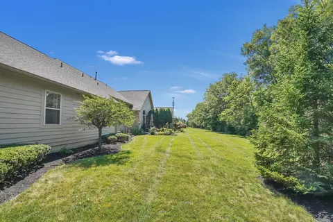 Exterior - 4887 Rays Cir, Dublin, OH 43016 photo 6 of 6