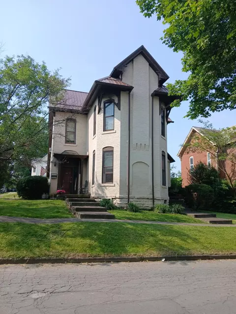 1032 Beatty Ave, Cambridge, OH 43725