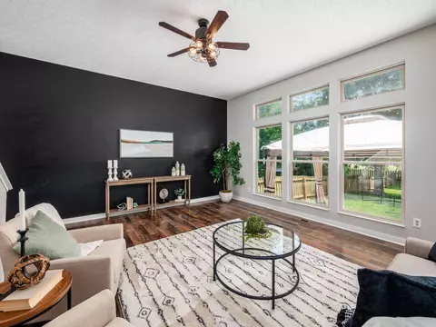1481 Meadowlark Ln, Marysville, OH 43040