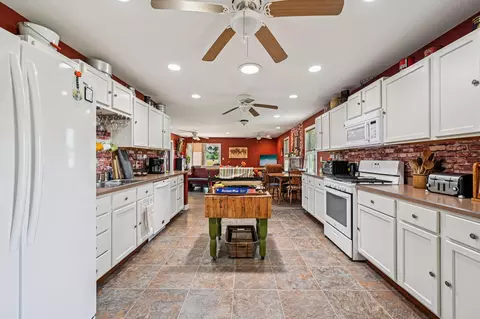Kitchen - 4711 N Elm Tree Rd, Conover, OH 45317 photo 5 of 7