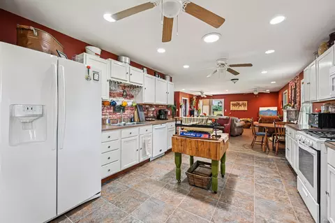 Kitchen - 4711 N Elm Tree Rd, Conover, OH 45317 photo 6 of 7
