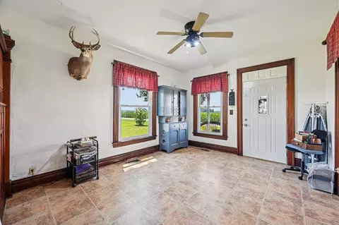 Entry Way - 4711 N Elm Tree Rd, Conover, OH 45317 photo 3 of 4