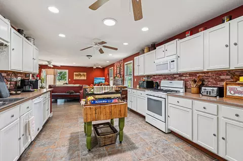 Kitchen - 4711 N Elm Tree Rd, Conover, OH 45317 photo 7 of 7