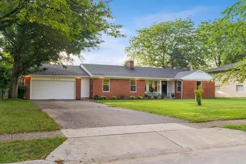 2812 N Star Rd, Columbus, OH 43221