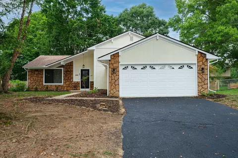 260 Old Coach Pl, Canal Winchester, OH 43110