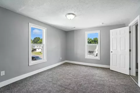652 E 6th Ave, Lancaster, OH 43130 photo 3