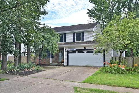 677 Fallside Ln, Westerville, OH 43081