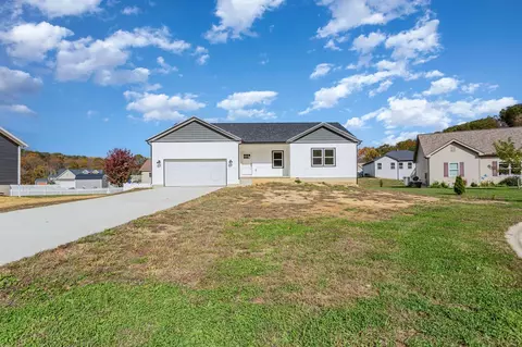 32366 Lilac Ln, Logan, OH 43138