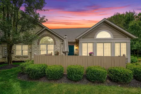 4158 Windbud Dr, New Albany, OH 43054