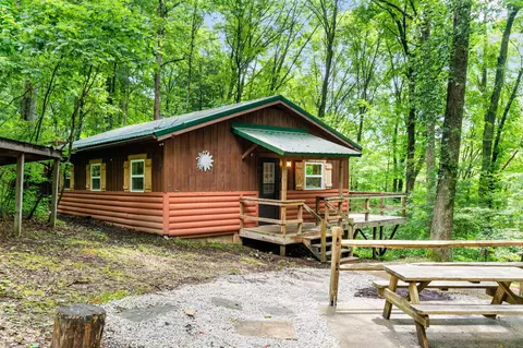18768 Indigo Ln, Rockbridge, OH 43149