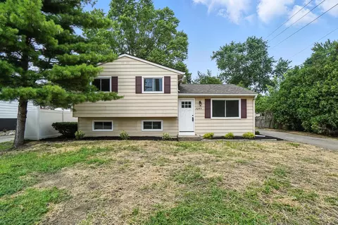 5244 Refugee Rd, Columbus, OH 43232