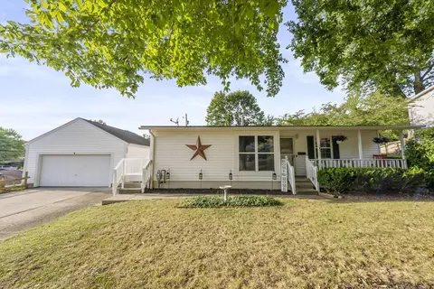 347 Leonard Dr, Lancaster, OH 43130