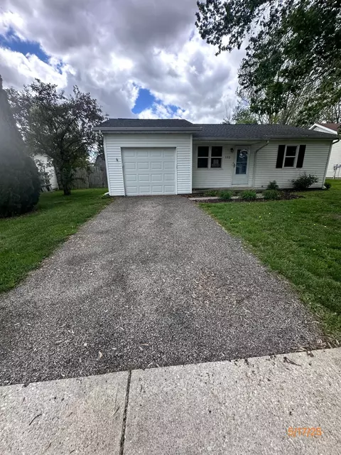 103 Andrew Ct E, London, OH 43140