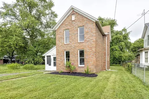 211 Buckingham St, Newark, OH 43055