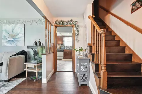 Entry Way - 5328 Torchwood Loop E, Columbus, OH 43229 photo 1 of 2