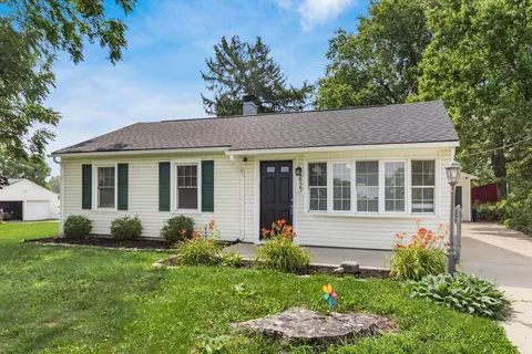 2929 El Paso Dr, Columbus, OH 43204