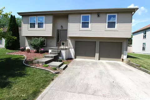 667 Academy Dr, Galloway, OH 43119