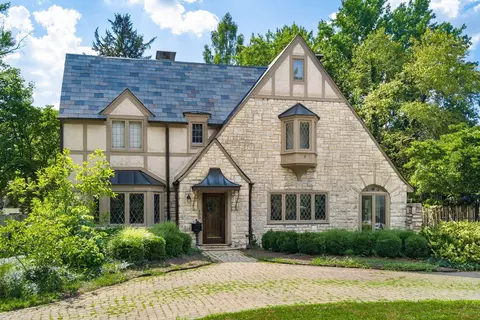 233 S Dawson Ave, Bexley, OH 43209