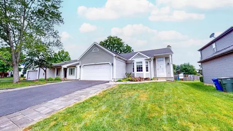 2888 Torrey Pines Dr, Pickerington, OH 43147