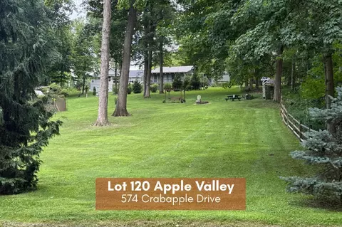 574 Crabapple Dr, Howard, OH 43028