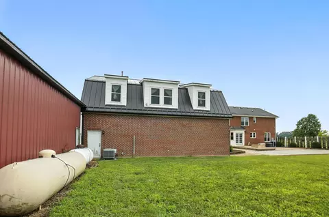Exterior - 6694 Brooks Miller Rd, Circleville, OH 43113 photo 10 of 12