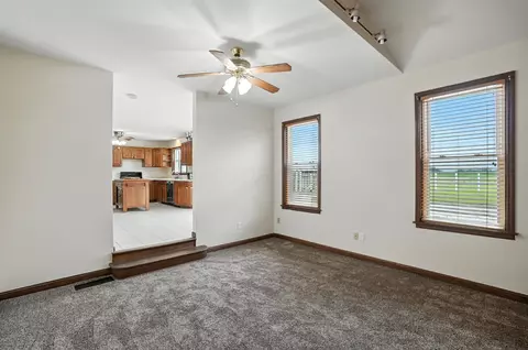 Living - 6694 Brooks Miller Rd, Circleville, OH 43113 photo 2 of 5