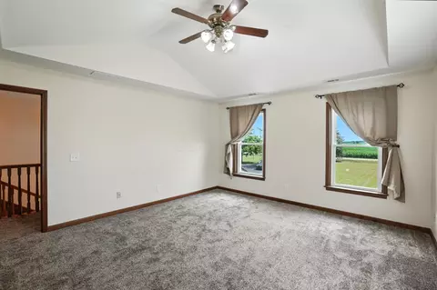 Bedroom - 6694 Brooks Miller Rd, Circleville, OH 43113 photo 3 of 8