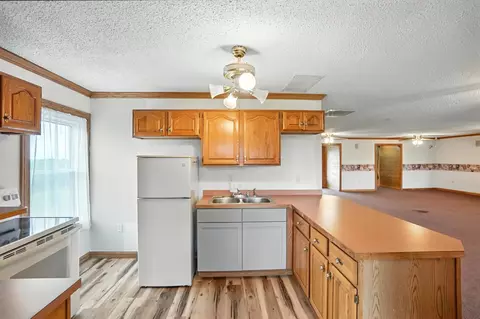 Kitchen - 6694 Brooks Miller Rd, Circleville, OH 43113 photo 9 of 9
