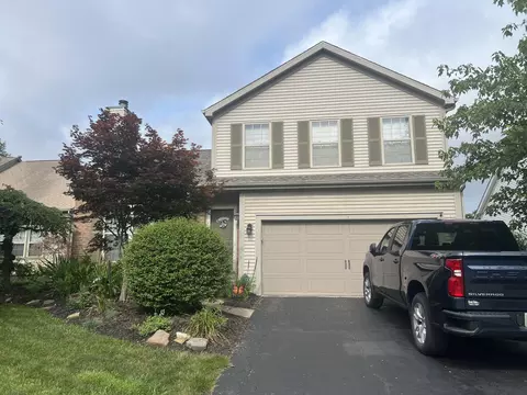 5415 Bullfinch Dr, Westerville, OH 43081