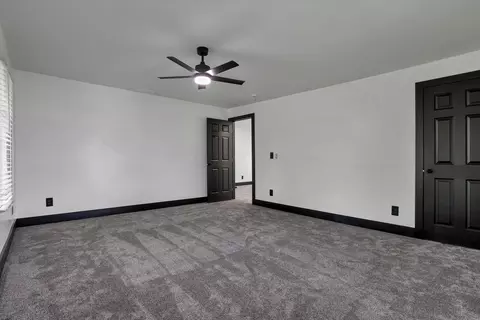Bedroom - 10123 Loop Rd, Etna, OH 43046 photo 2 of 11
