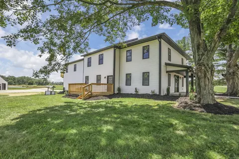 Exterior - 10123 Loop Rd, Etna, OH 43046 photo 11 of 18