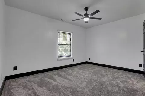 Bedroom - 10123 Loop Rd, Etna, OH 43046 photo 5 of 11
