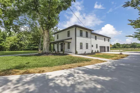 Exterior - 10123 Loop Rd, Etna, OH 43046 photo 10 of 18