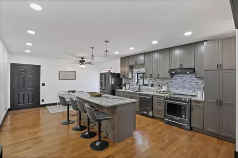 Kitchen - 10123 Loop Rd, Etna, OH 43046 photo 1 of 3