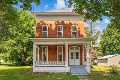 215 S Main St, Nevada, OH 44849