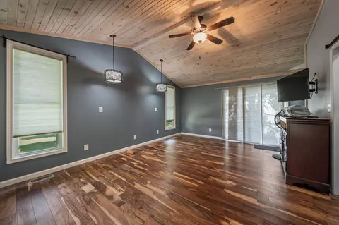 Living - 3688 Gooding Rd, Marion, OH 43302 photo 8 of 8