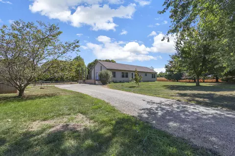 13944 Lafayette Rd, Utica, OH 43080